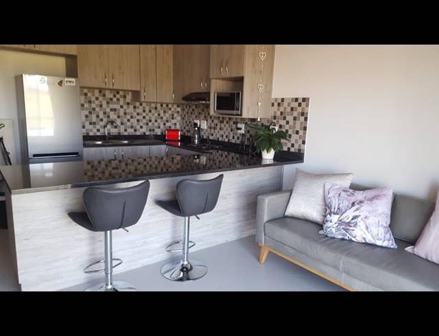 2 BEDROOM PROPERTY TO RENT IN BUH-REIN